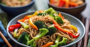 Makaron z sosem sojowym: szybki i zdrowy posiłek